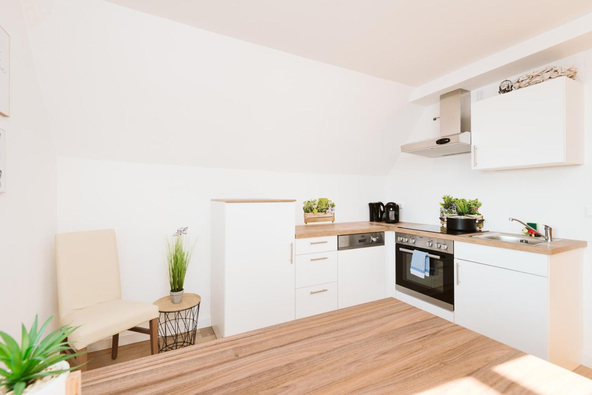 Haus Aussicht - Ferienwohnungen Velden Velden am Woerthersee Room photo