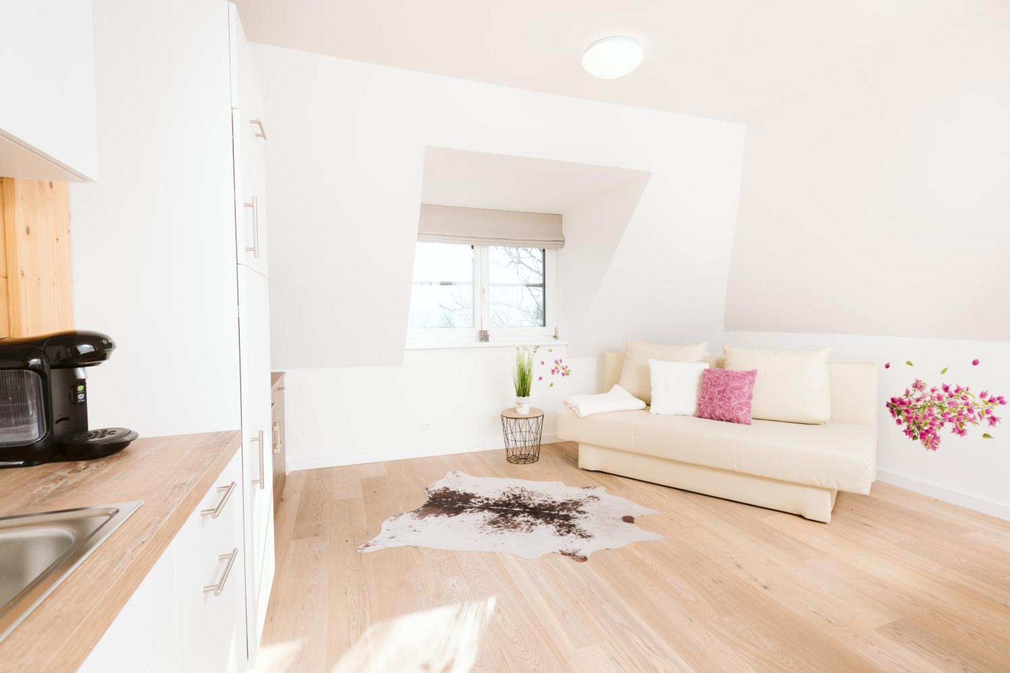 Haus Aussicht - Ferienwohnungen Velden Velden am Woerthersee Room photo