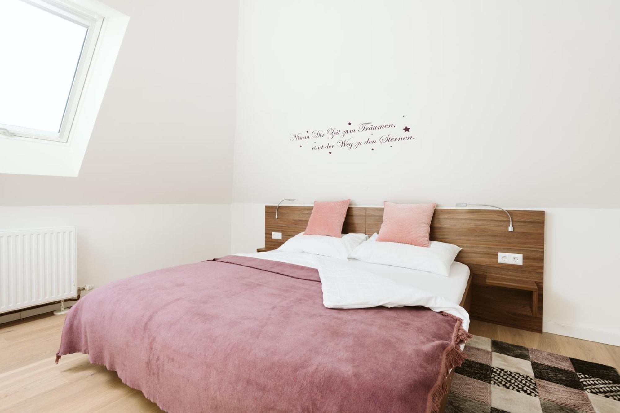 Haus Aussicht - Ferienwohnungen Velden Velden am Woerthersee Room photo
