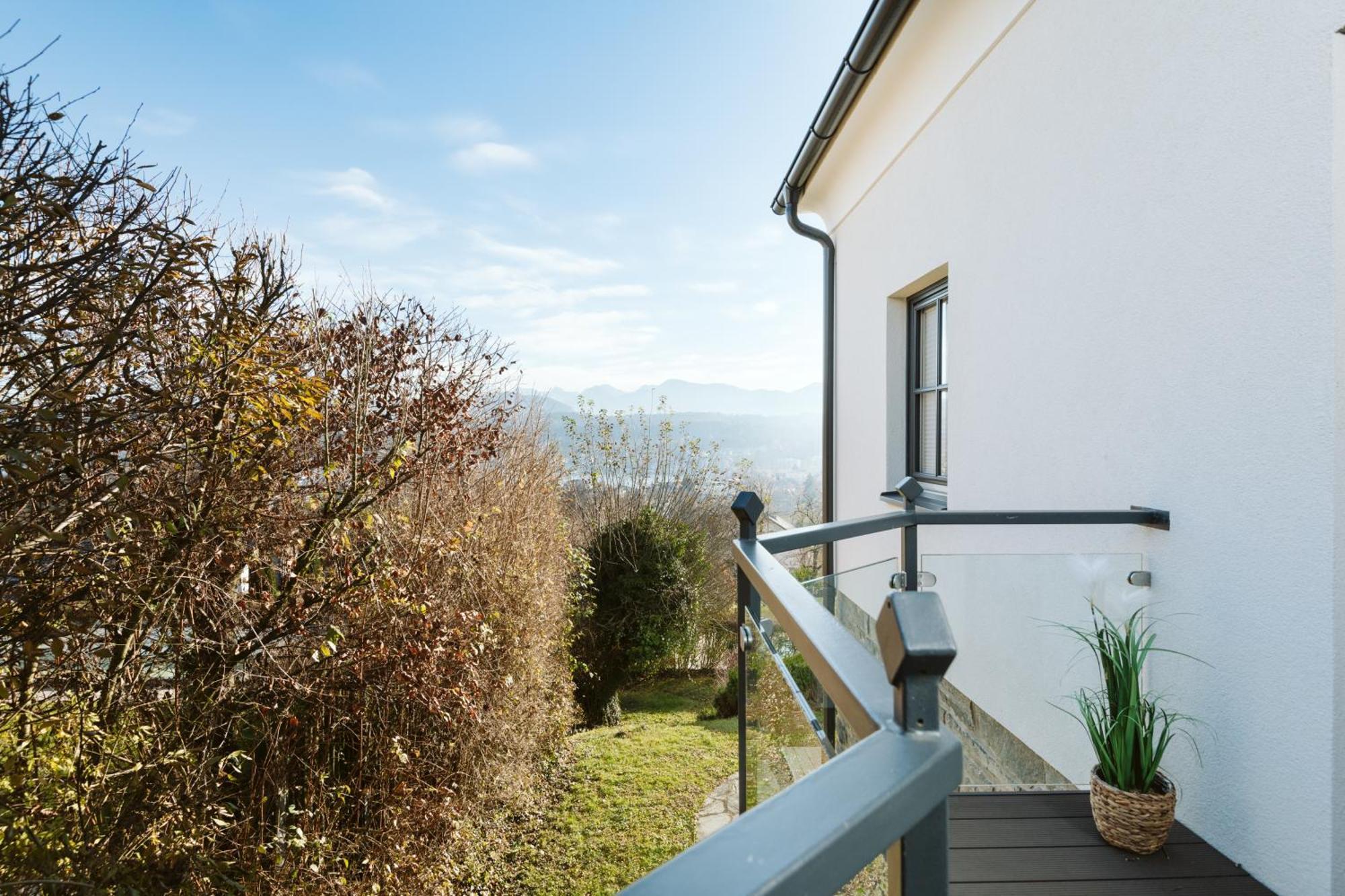 Haus Aussicht - Ferienwohnungen Velden Velden am Woerthersee Room photo